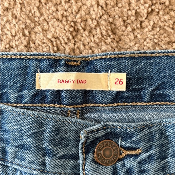 Levi’s Baggy Dad Jeans - Picture 2 of 5